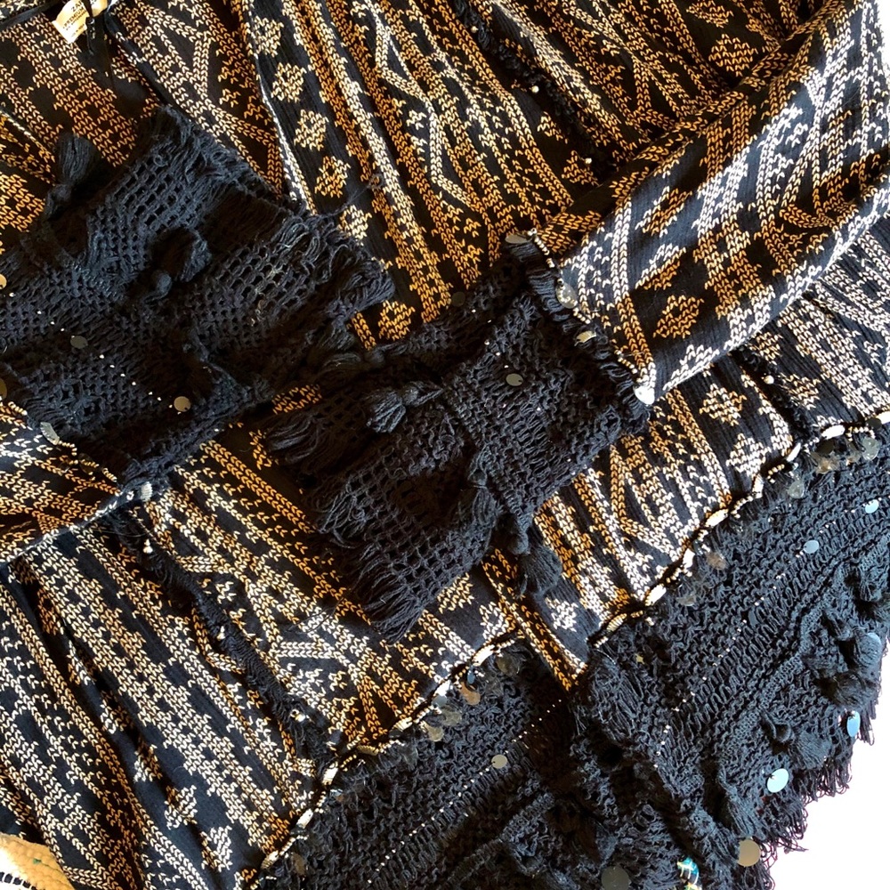 Zara - Boho Fringe Sweater / Kimono